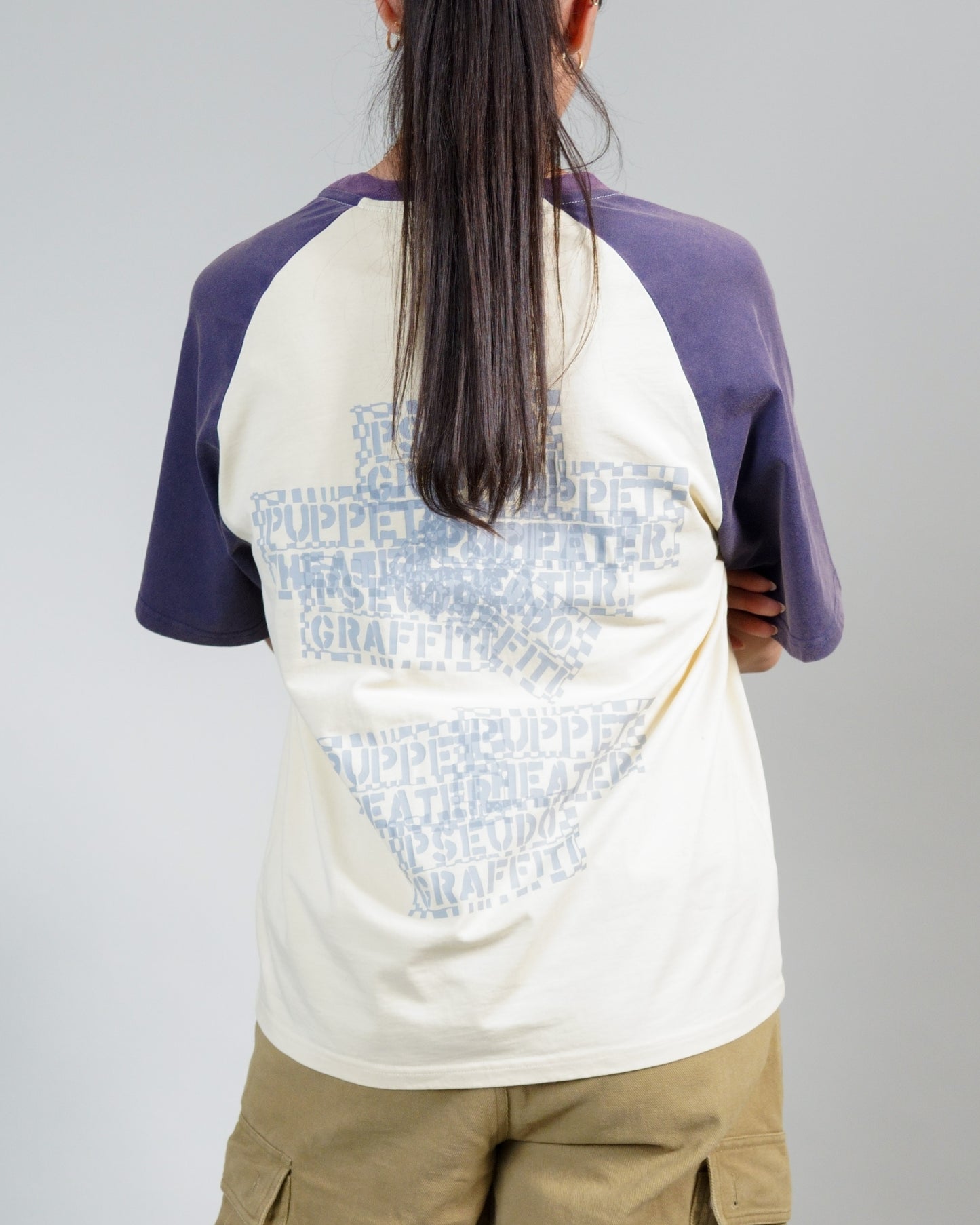 Pseudo Graffiti Raglan