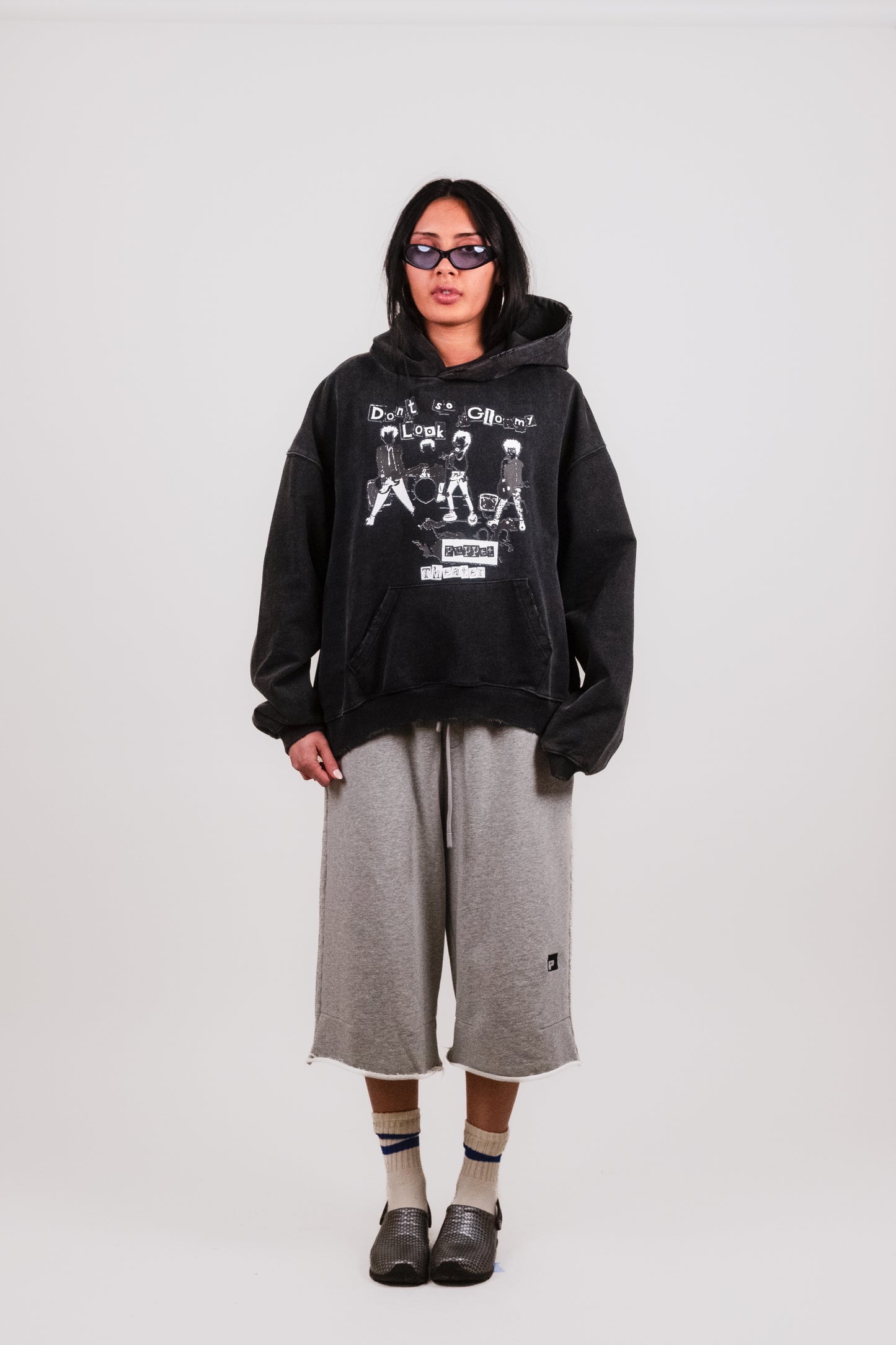 86 Mid-Length Shorts - Puppet Theater