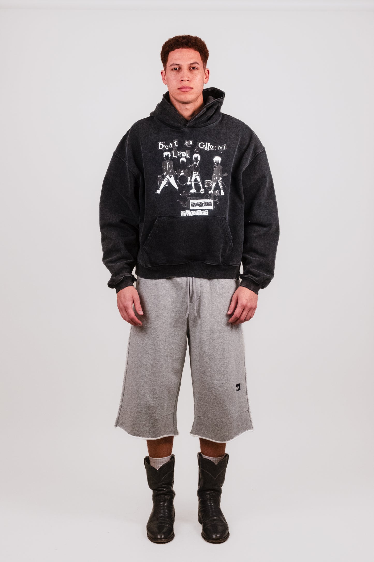 86 Mid-Length Shorts - Puppet Theater