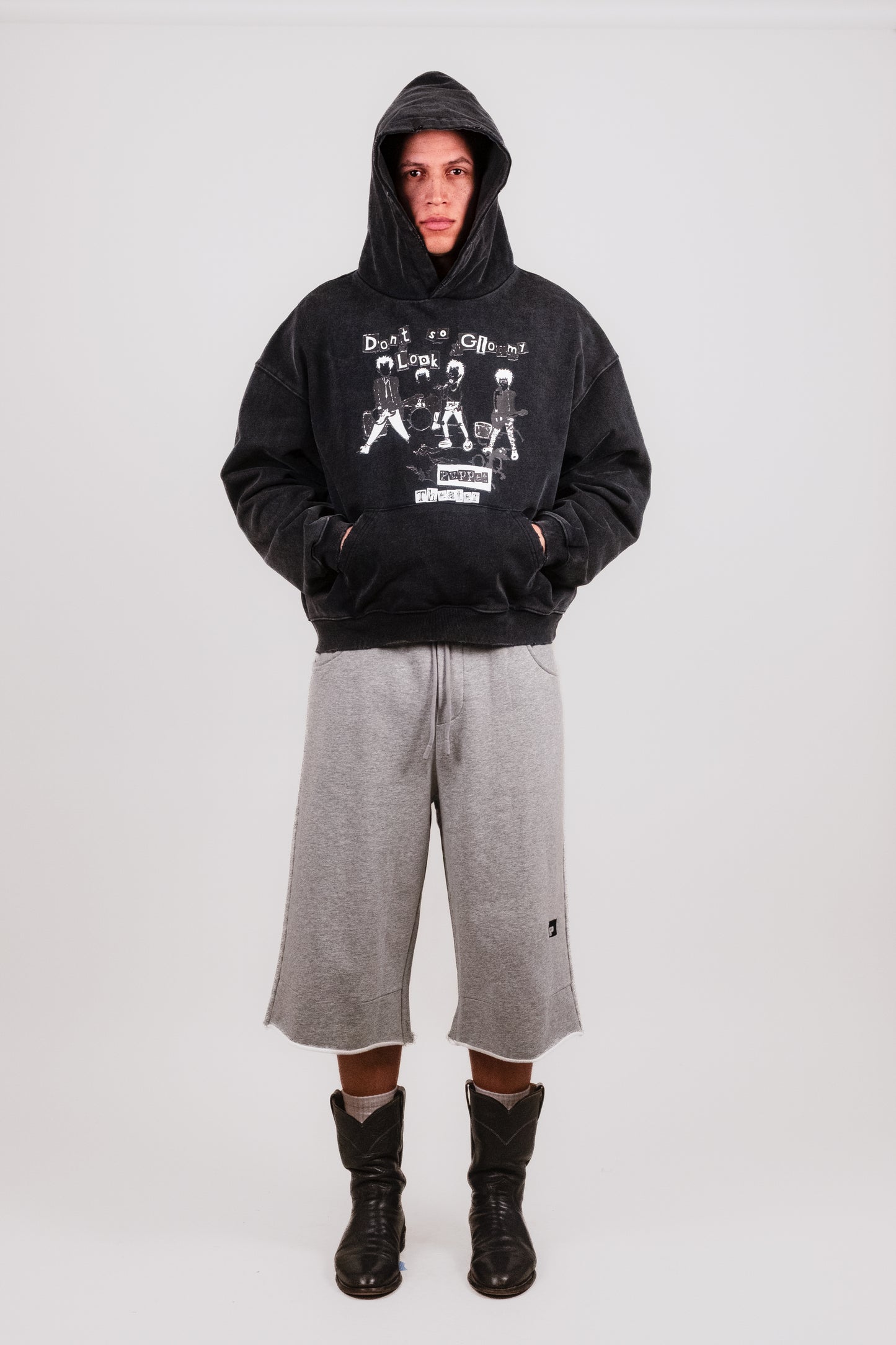 86 Mid-Length Shorts - Puppet Theater