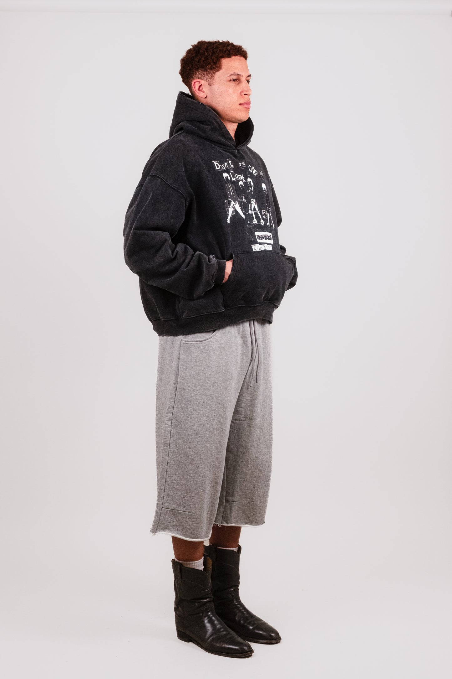 86 Mid-Length Shorts - Puppet Theater