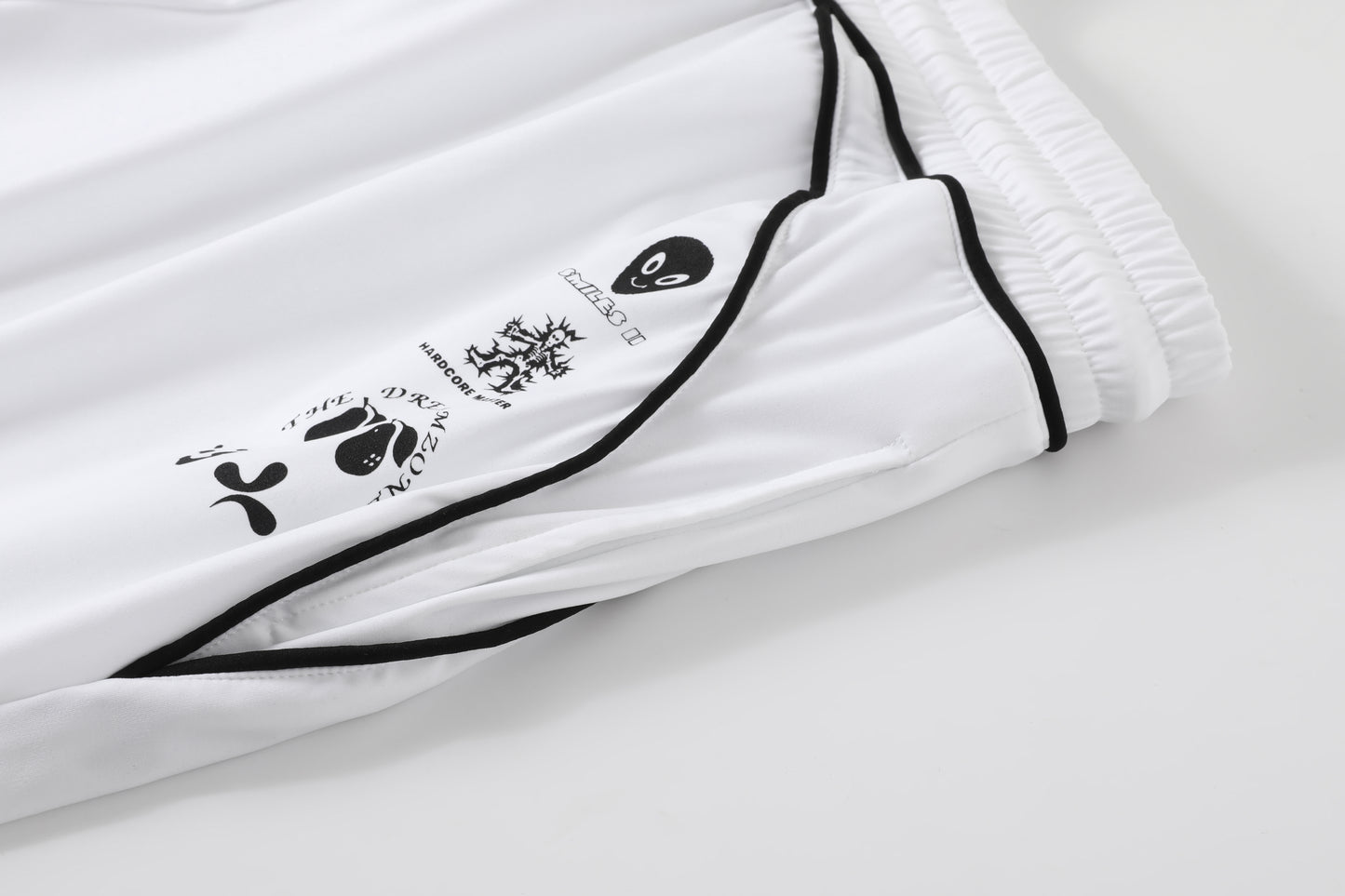 PIPED LUX CLUB SHORTS (WHITE)