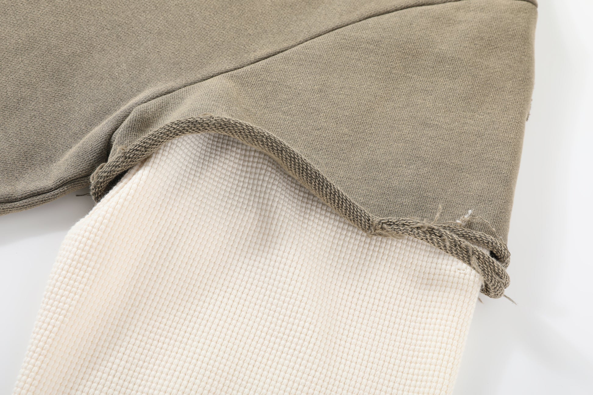 Sensitive Research Long Sleeve Thermal - Puppet-Theater