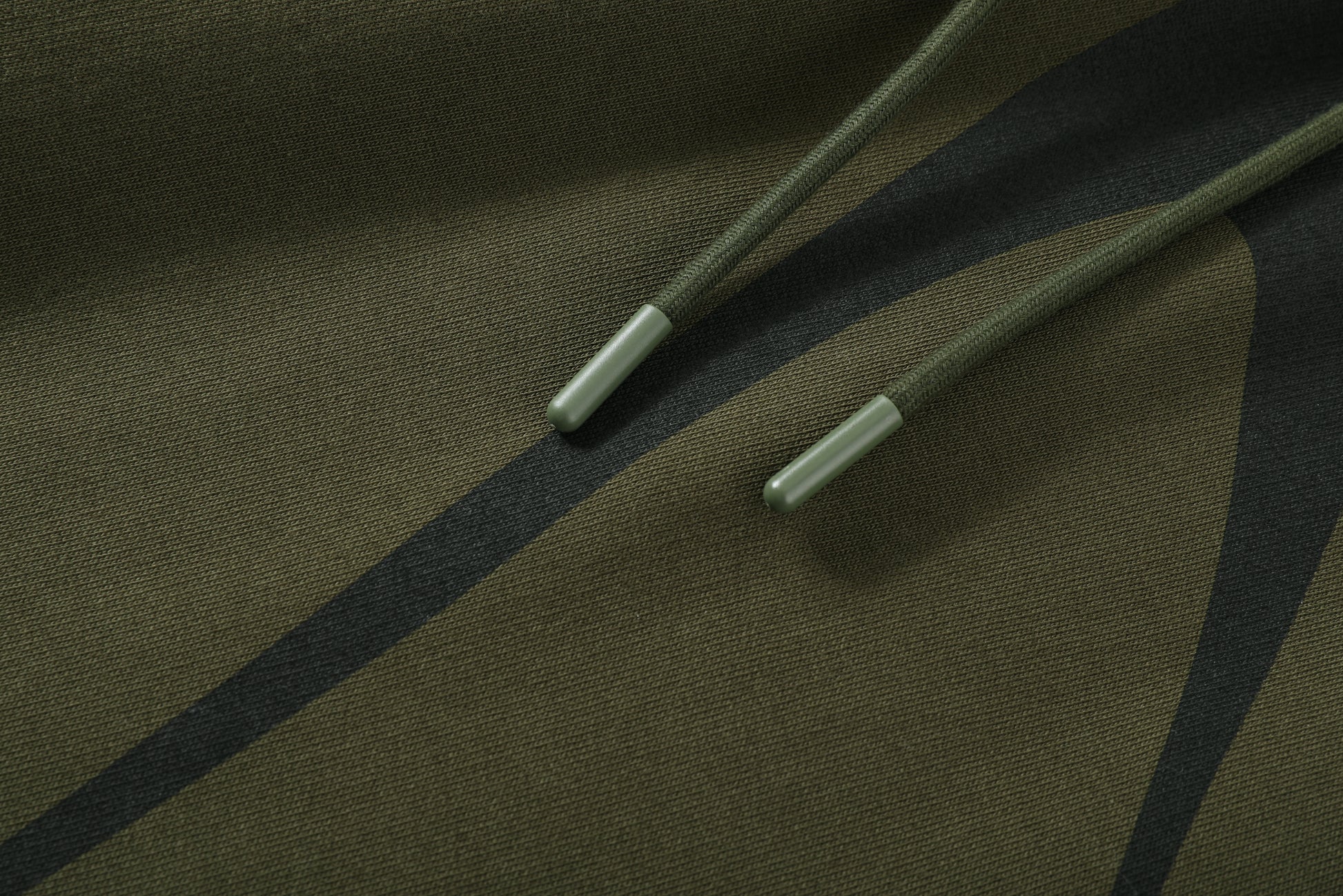 Speed Shorts in Olive - Puppet-Theater