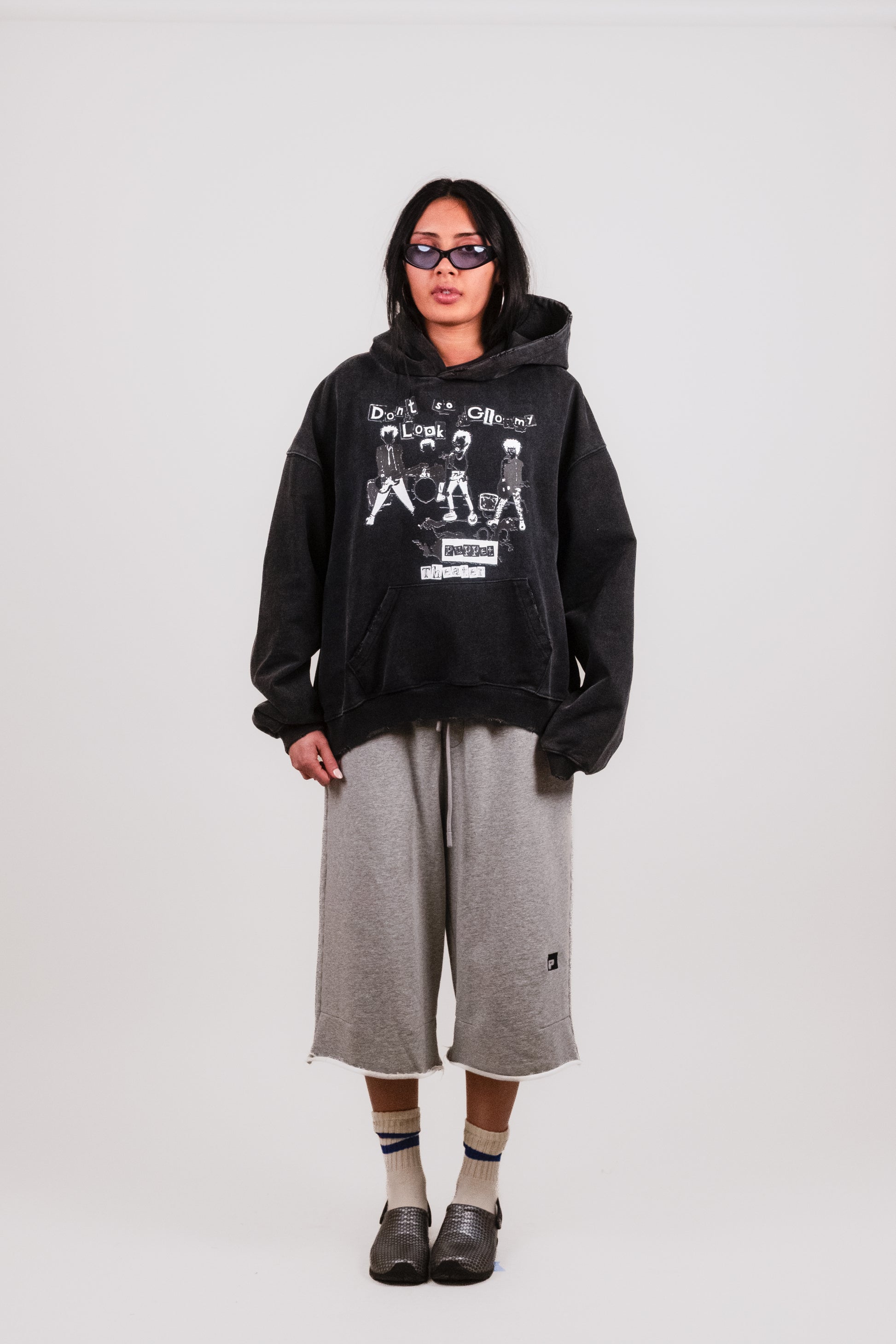 86 Mid-Length Shorts - Puppet Theater