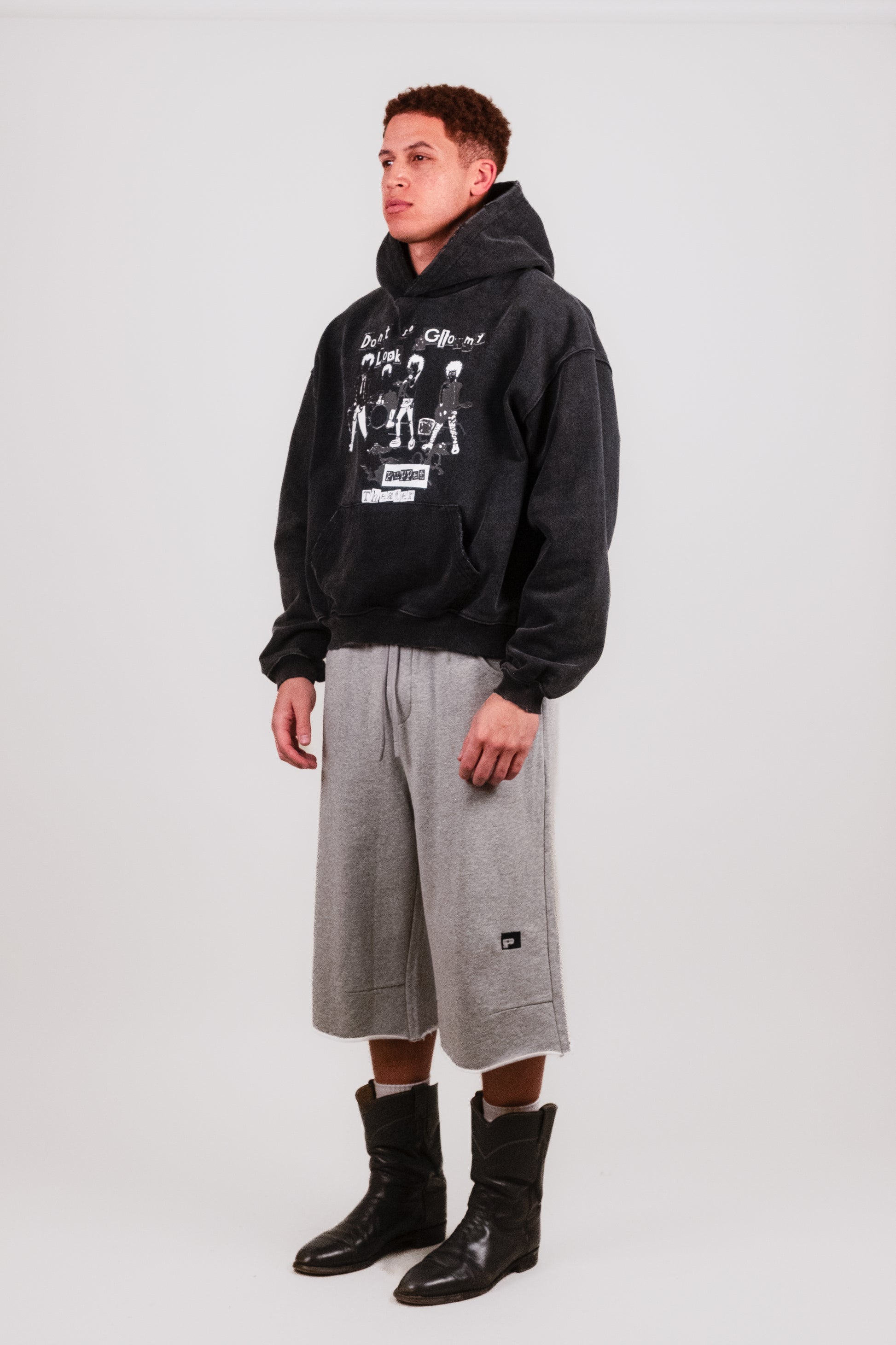86 Mid-Length Shorts - Puppet Theater