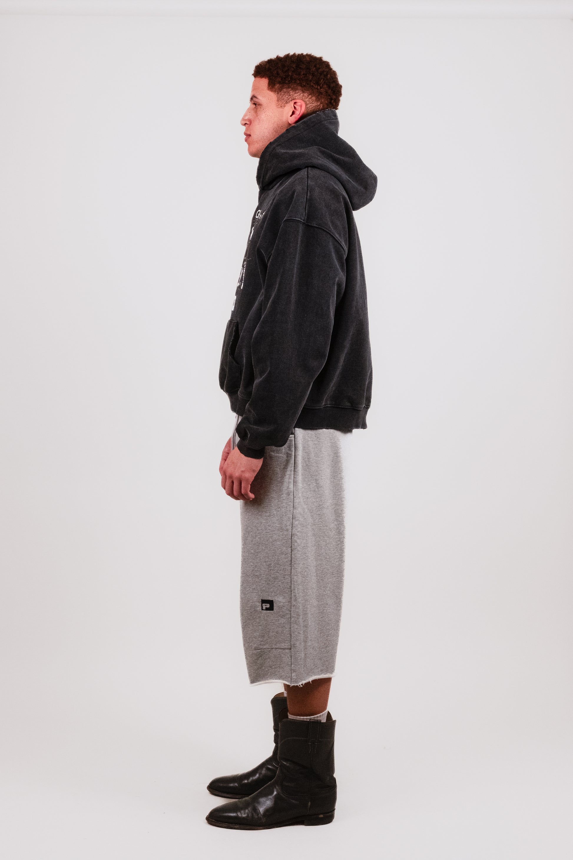 86 Mid-Length Shorts - Puppet Theater